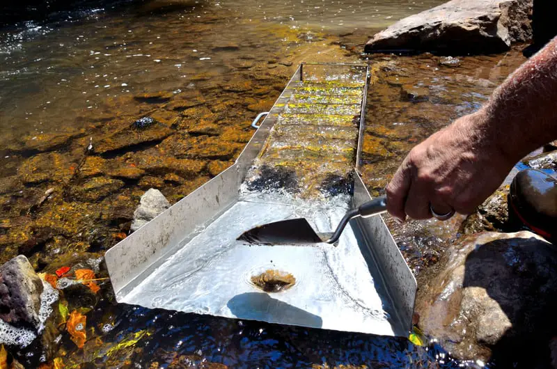 sluice box riffle angle